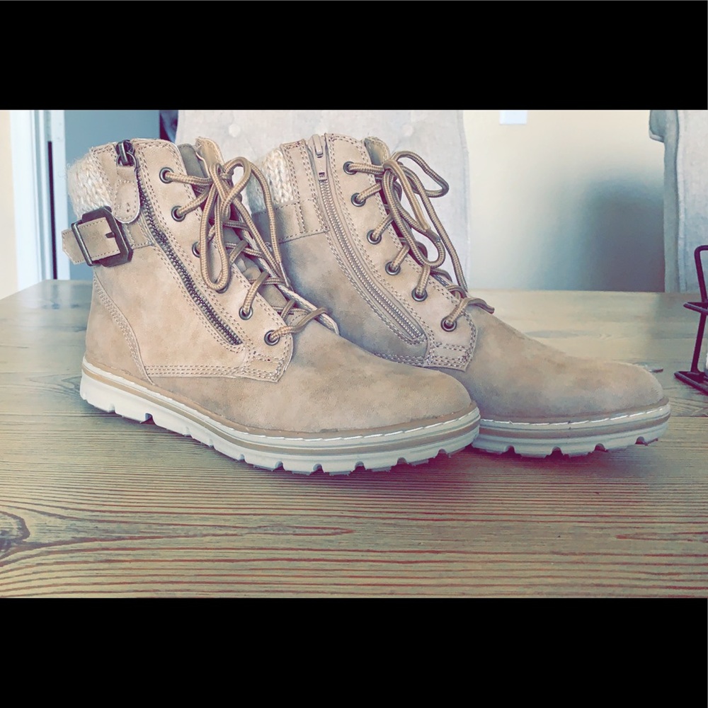 Women’s boots